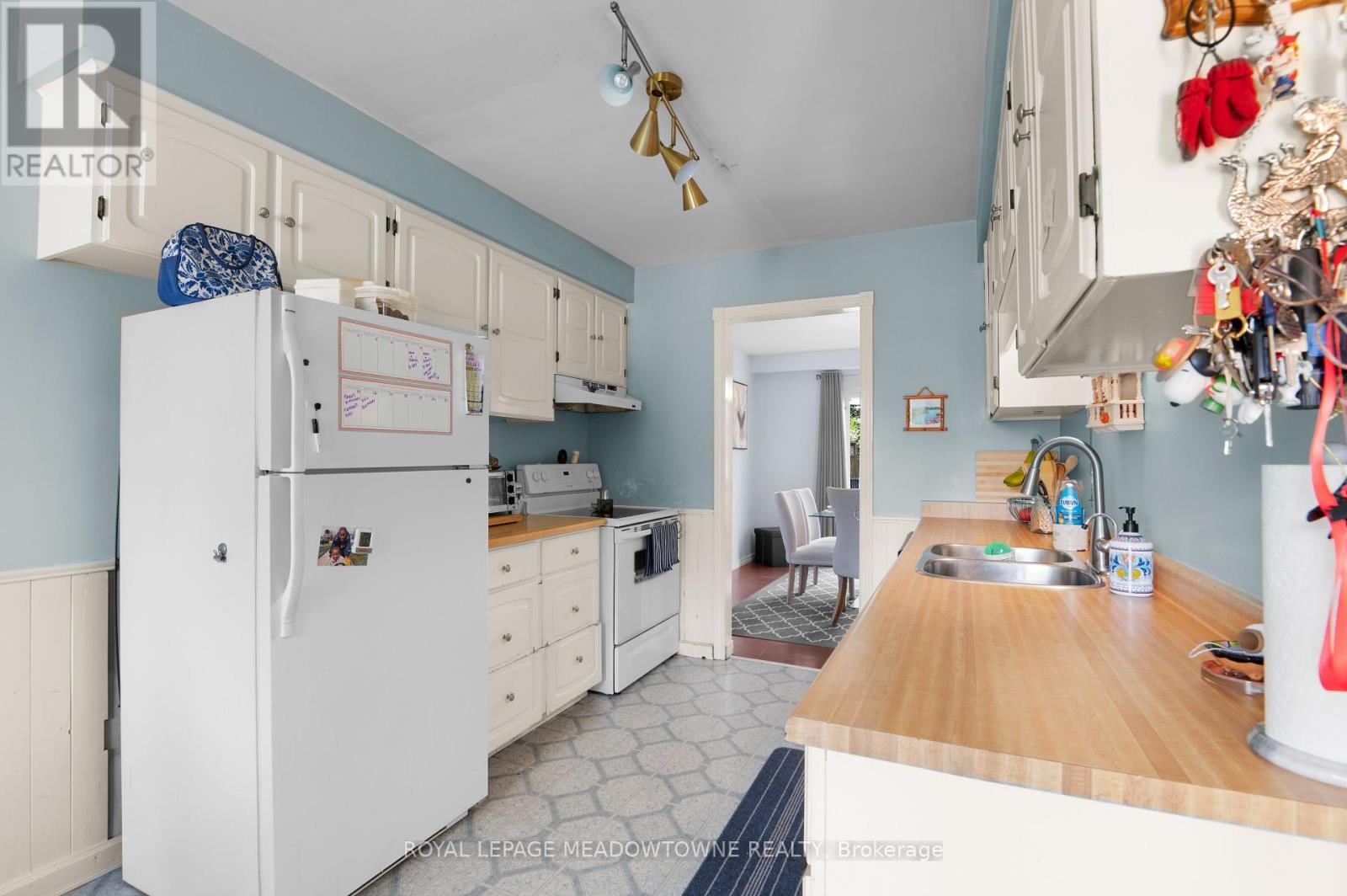 












6058 STARFIELD CRESCENT

,
Mississauga,




Ontario
L5N1X1

