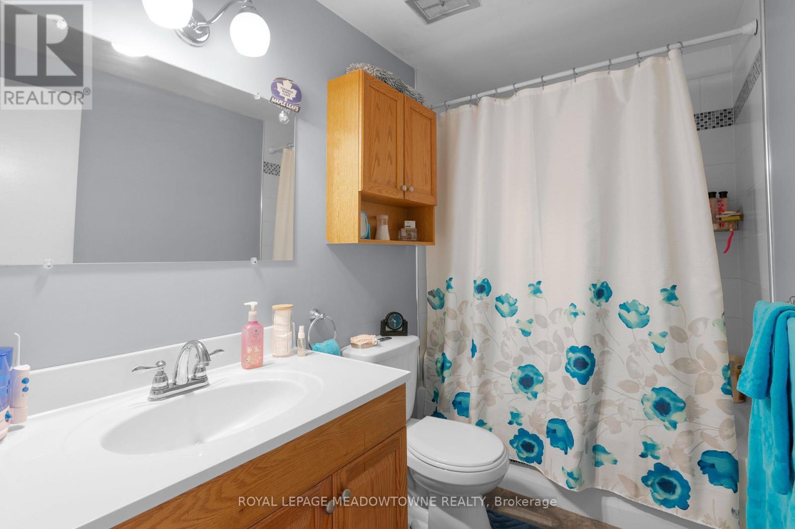 












6058 STARFIELD CRESCENT

,
Mississauga,




Ontario
L5N1X1

