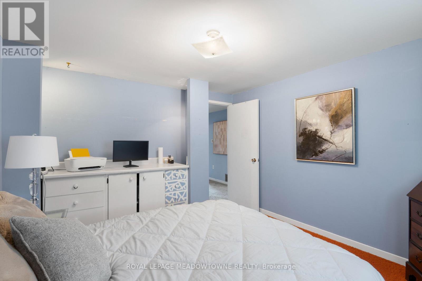 












6058 STARFIELD CRESCENT

,
Mississauga,




Ontario
L5N1X1


