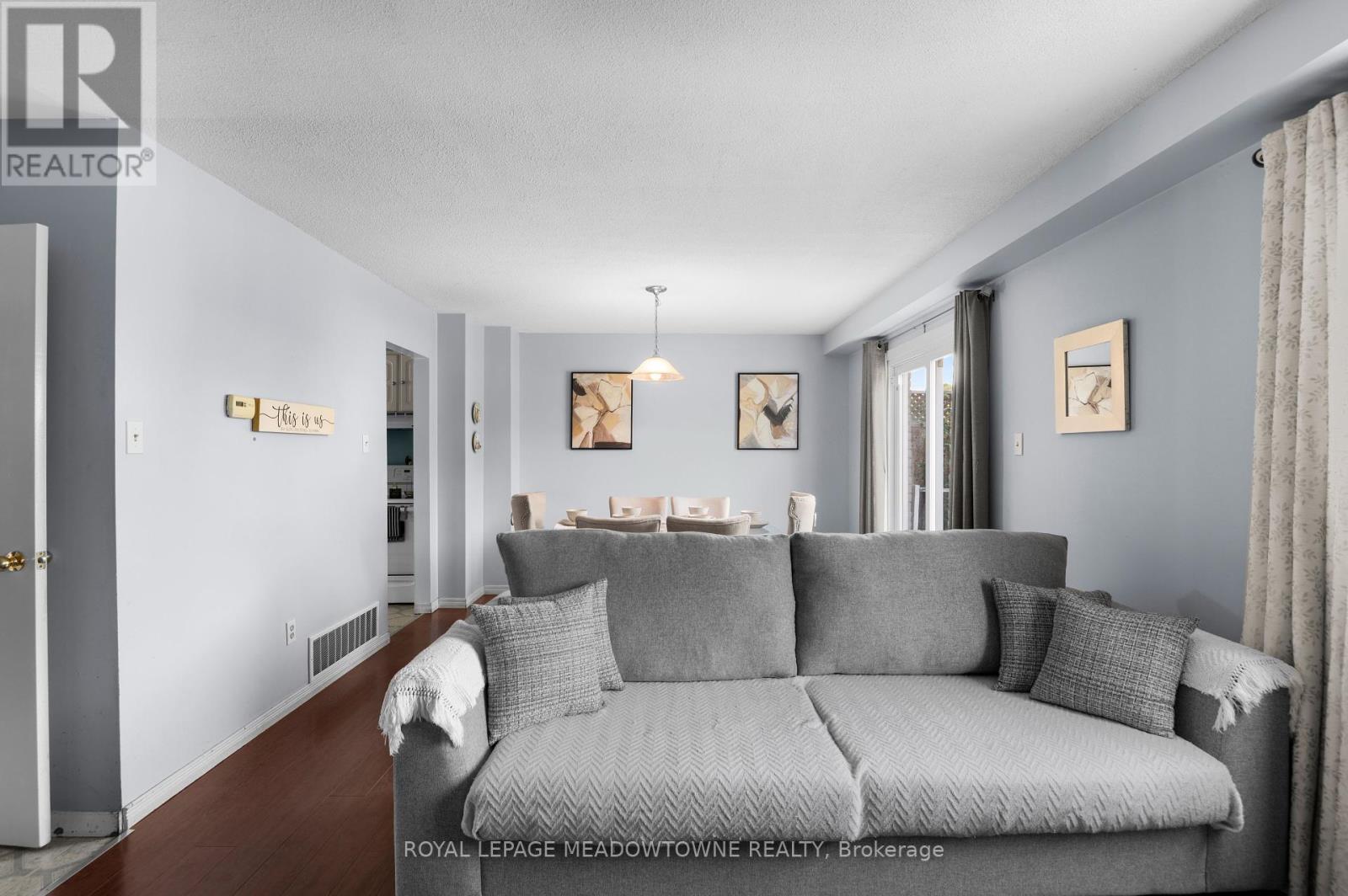 












6058 STARFIELD CRESCENT

,
Mississauga,




Ontario
L5N1X1

