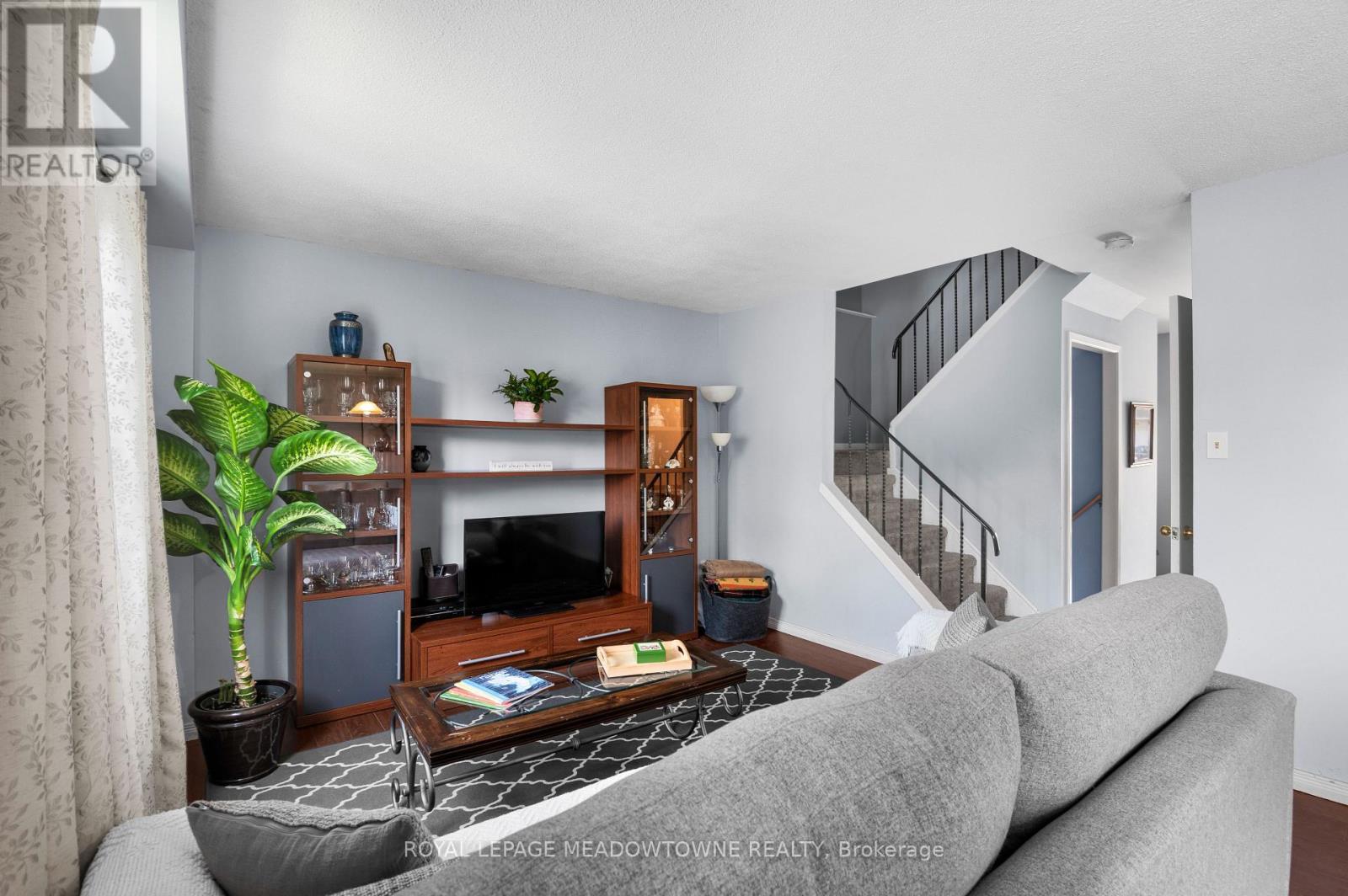 












6058 STARFIELD CRESCENT

,
Mississauga,




Ontario
L5N1X1

