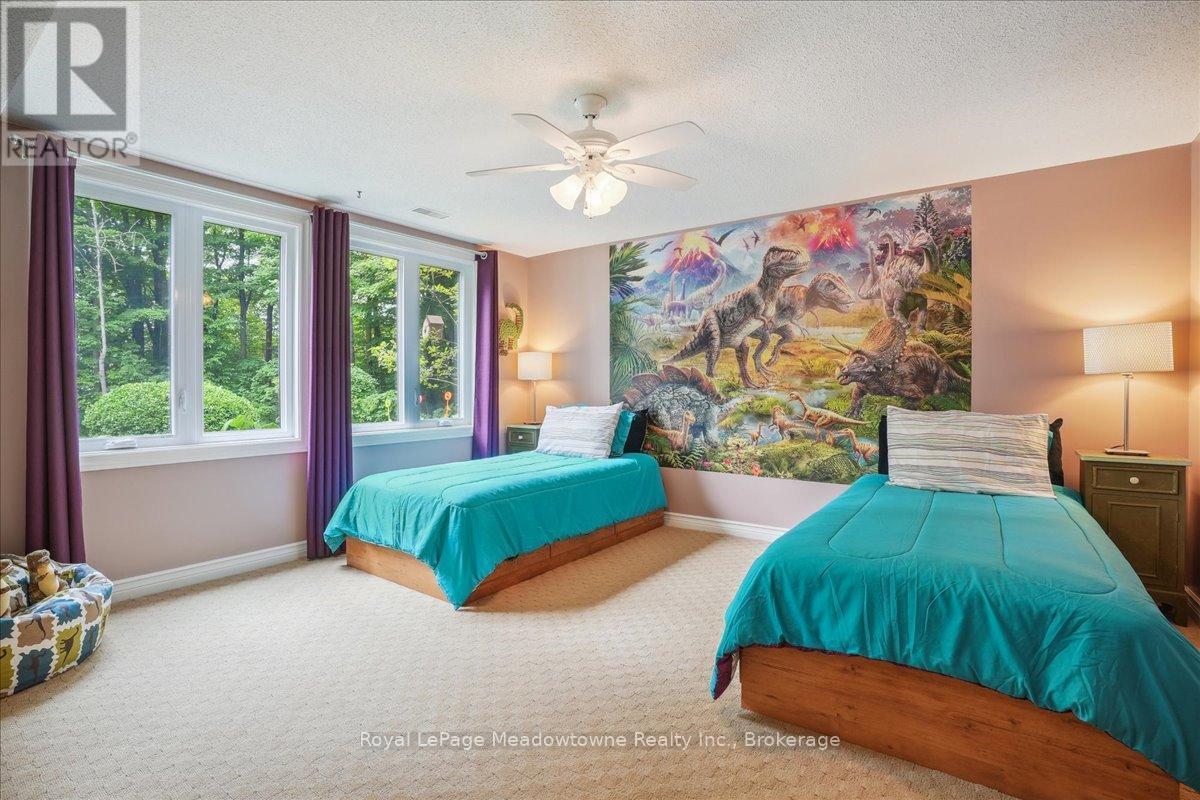 












5590 STEELES AVENUE W

,
Milton,




Ontario
L9E0R5

