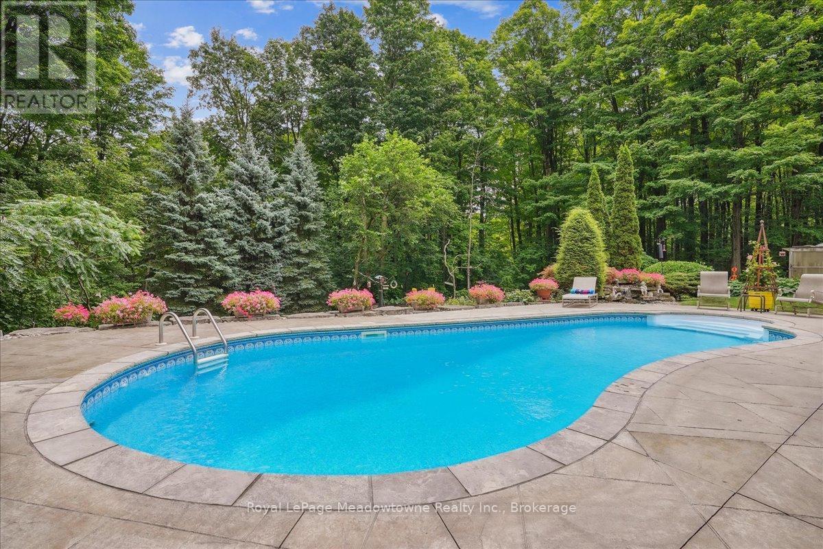 












5590 STEELES AVENUE W

,
Milton,




Ontario
L9E0R5

