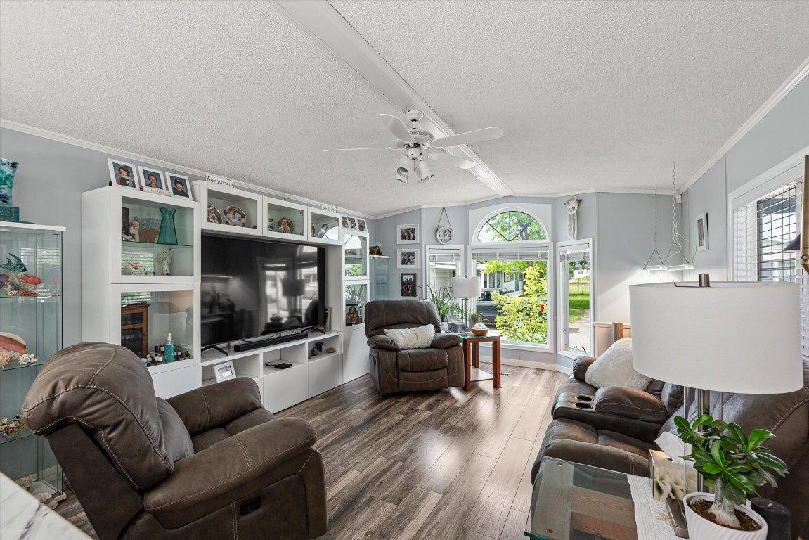 









720


Commonwealth

Road, 203,
Kelowna,




BC
V4V 1S1

