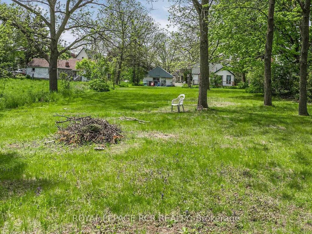 









20377


Leslie

Street,
East Gwillimbury,




ON
L0G 1R0

