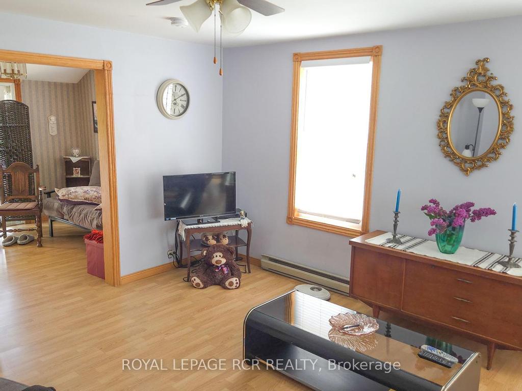 









20377


Leslie

Street,
East Gwillimbury,




ON
L0G 1R0

