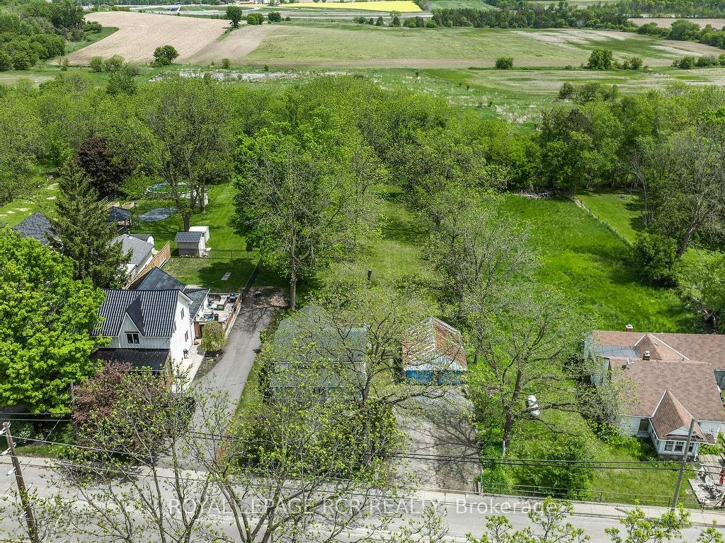 









20377


Leslie

Street,
East Gwillimbury,




ON
L0G 1R0

