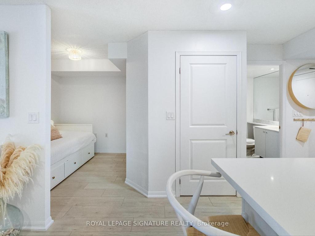 









125


Western Battery

Road, 1509,
Toronto,




ON
M6K 3R8

