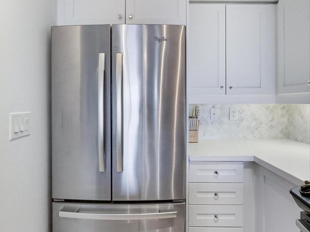 









125


Western Battery

Road, 1509,
Toronto,




ON
M6K 3R8

