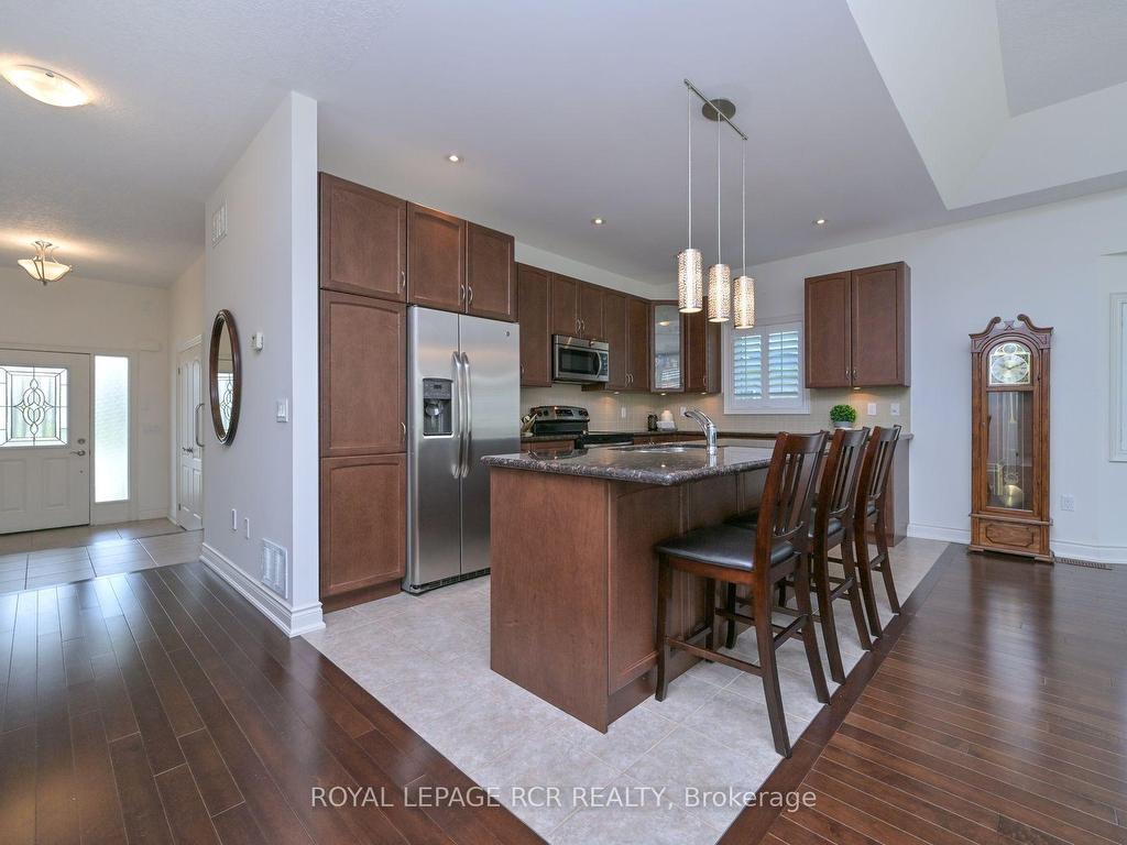 









200


Kingfisher

Drive, 130,
Mono,




ON
L9W 0B3

