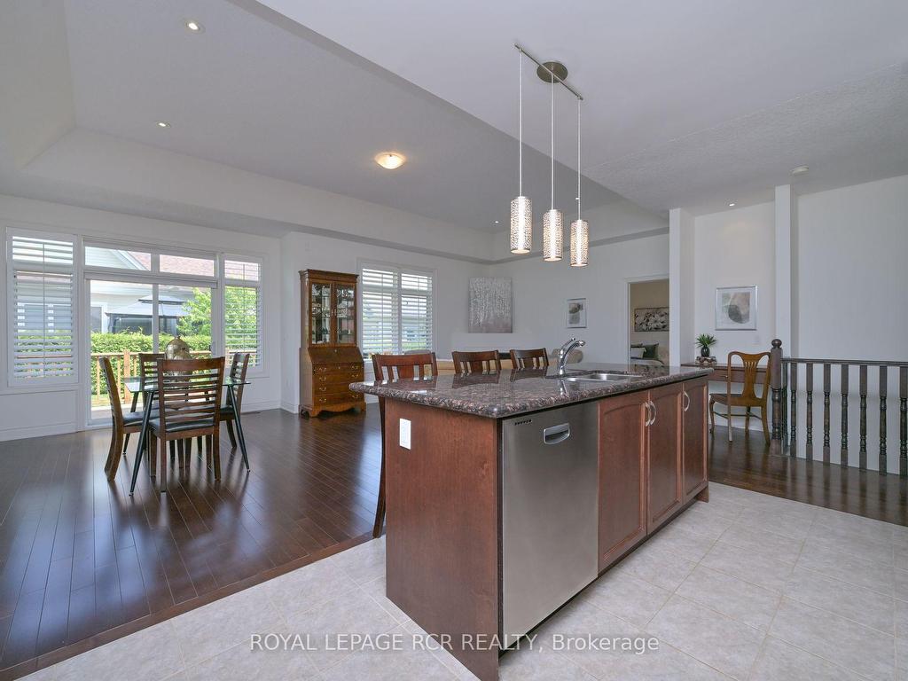 









200


Kingfisher

Drive, 130,
Mono,




ON
L9W 0B3


