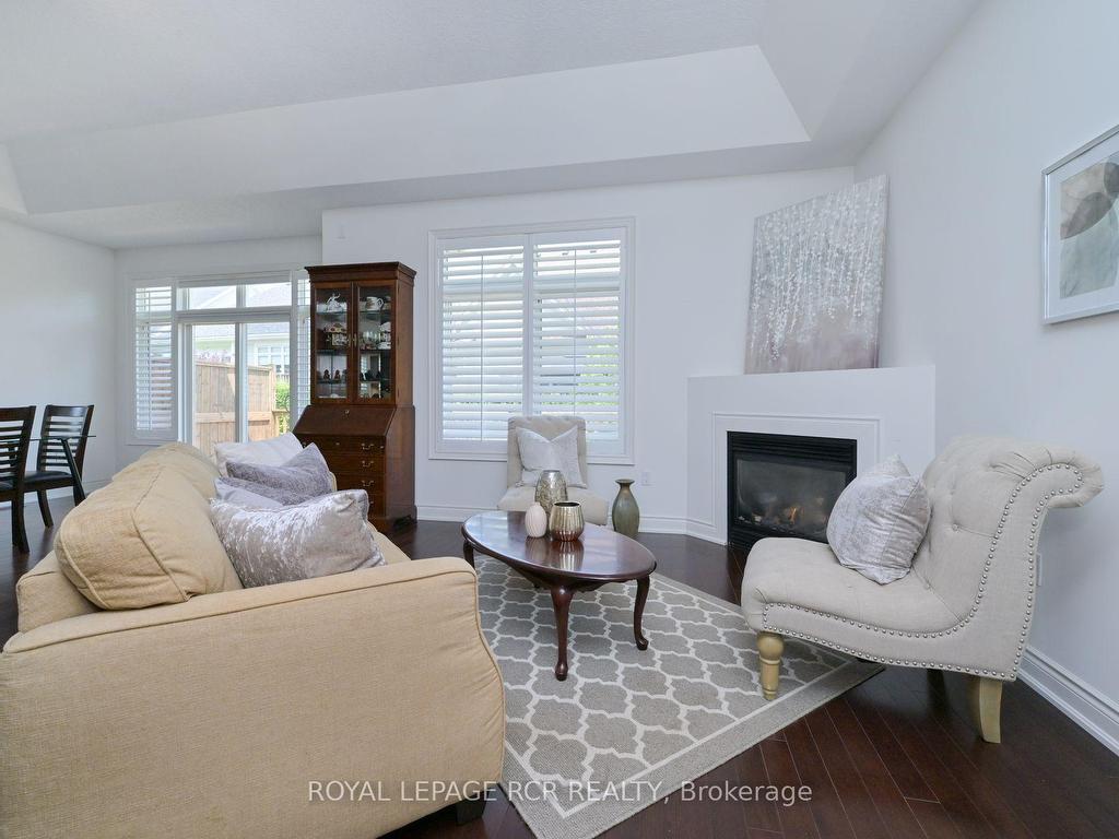 









200


Kingfisher

Drive, 130,
Mono,




ON
L9W 0B3

