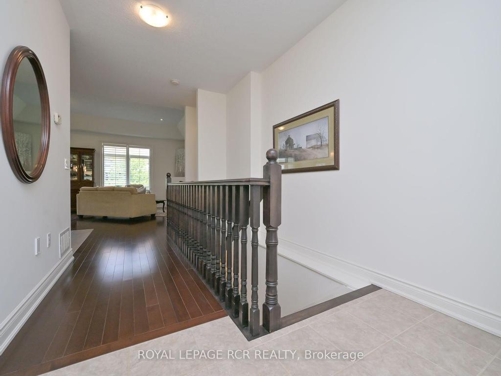 









200


Kingfisher

Drive, 130,
Mono,




ON
L9W 0B3

