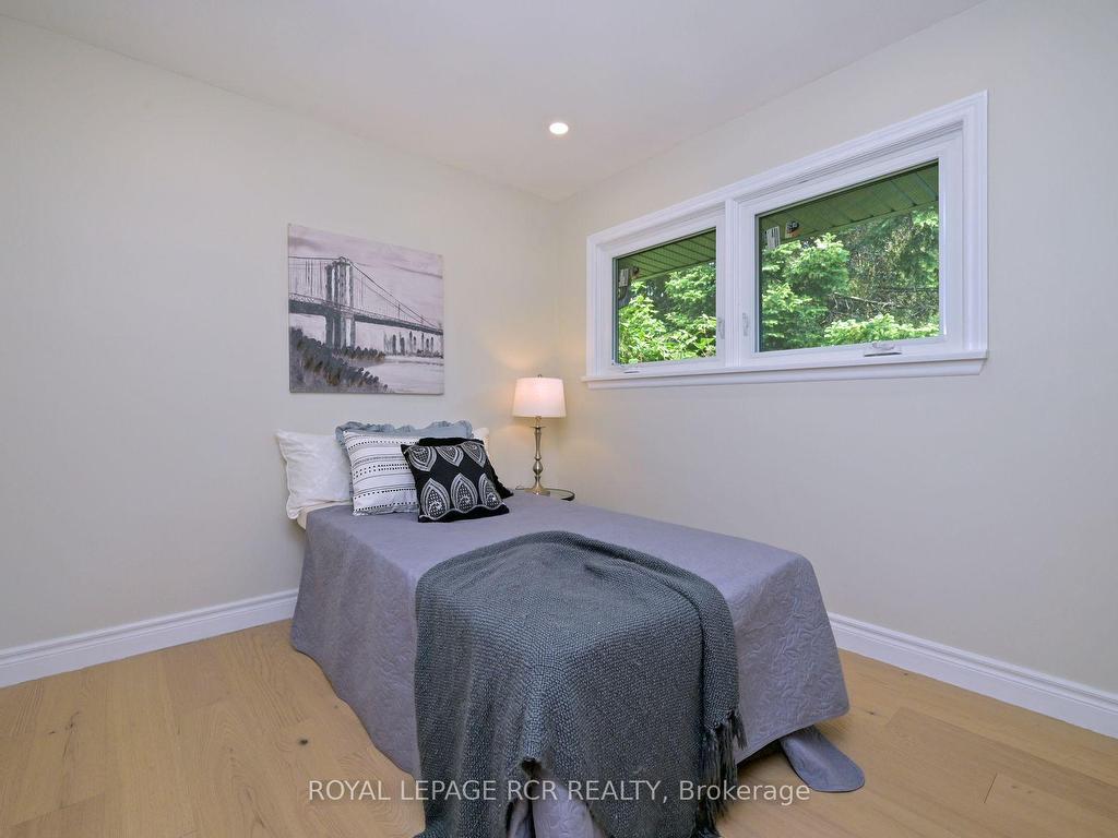 









218


Elizabeth

Street,
Orangeville,




ON
L9W 1C8

