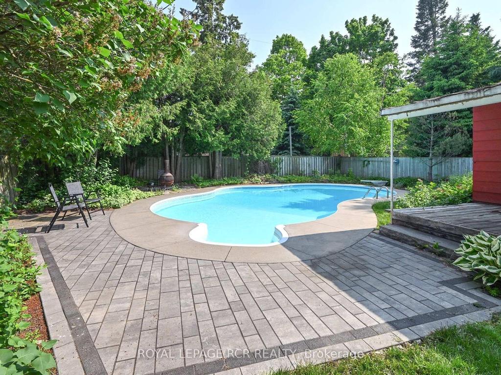 









218


Elizabeth

Street,
Orangeville,




ON
L9W 1C8

