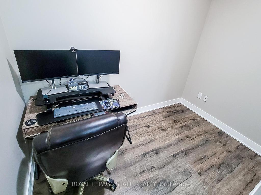 









5010


Corporate

Drive, 320,
Burlington,




ON
L7L 0H6

