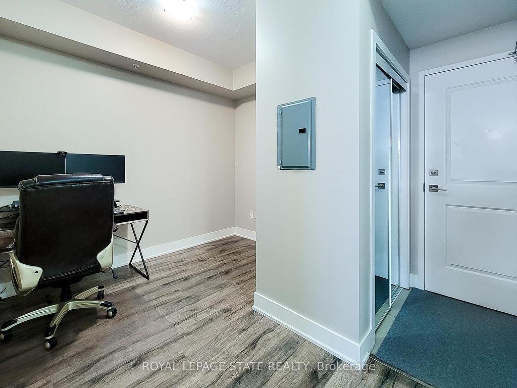 









5010


Corporate

Drive, 320,
Burlington,




ON
L7L 0H6

