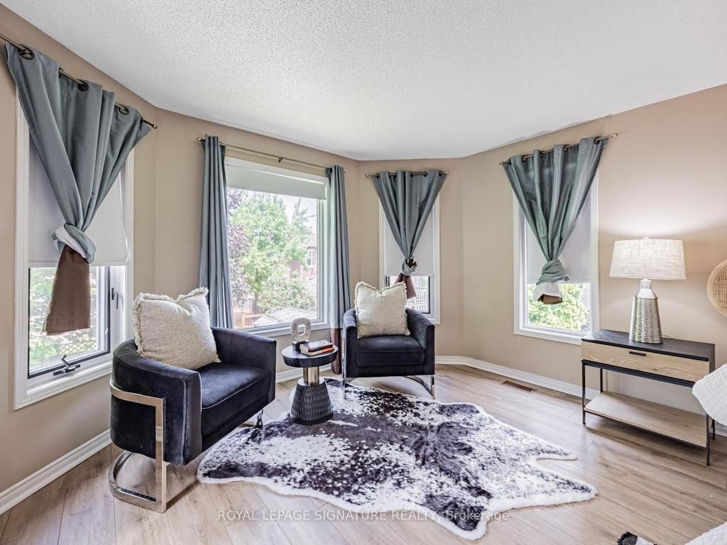 









288


Howell

Crescent,
Pickering,




ON
L1V 6B9

