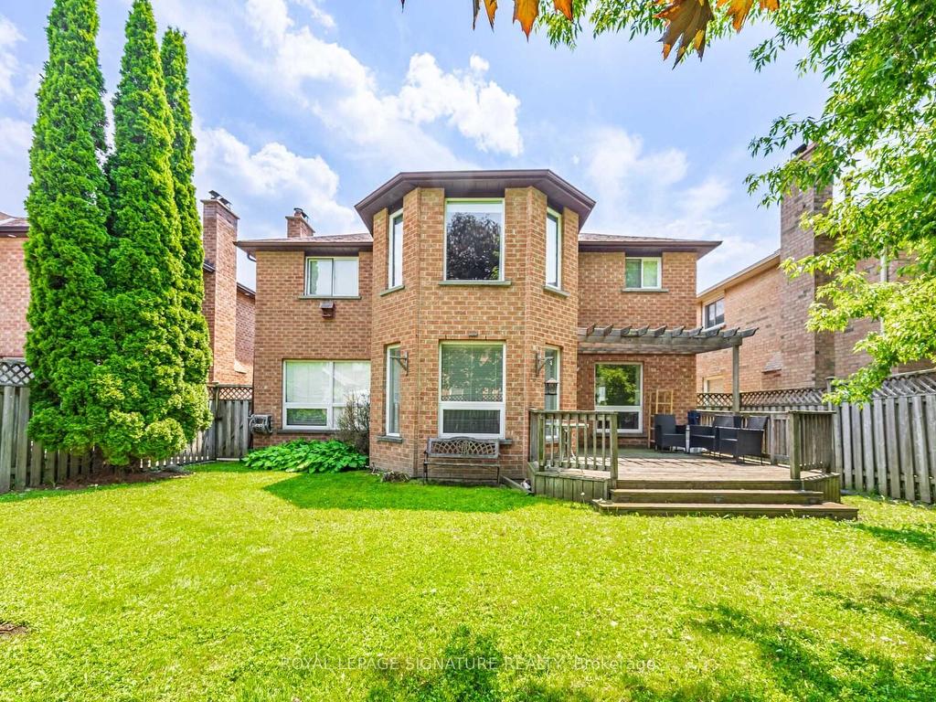 









288


Howell

Crescent,
Pickering,




ON
L1V 6B9

