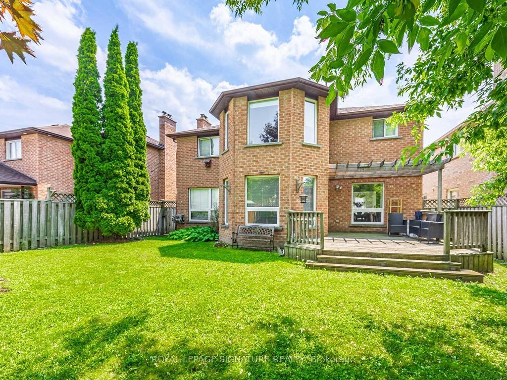 









288


Howell

Crescent,
Pickering,




ON
L1V 6B9

