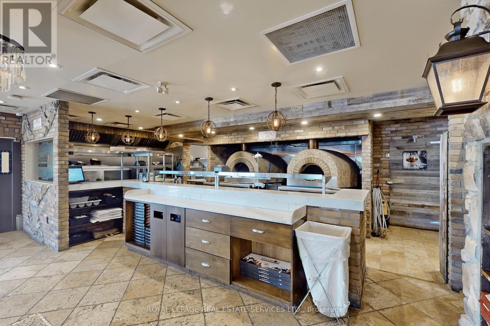 












22 ONTARIO STREET

,
Milton,




Ontario
L9T2M6

