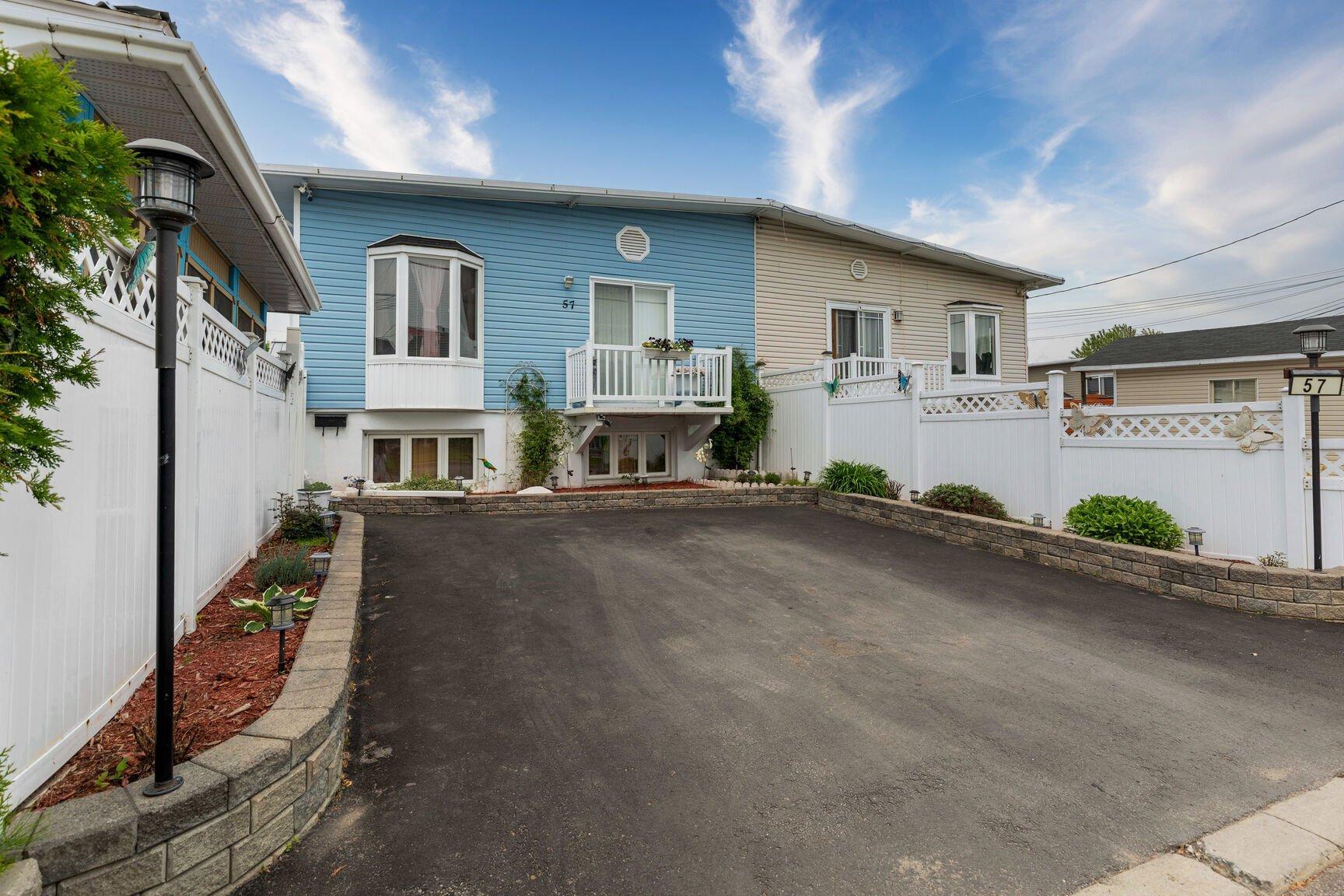 









57


Rue de Dubuisson

,
Gatineau (Gatineau),




QC
J8T1B3

