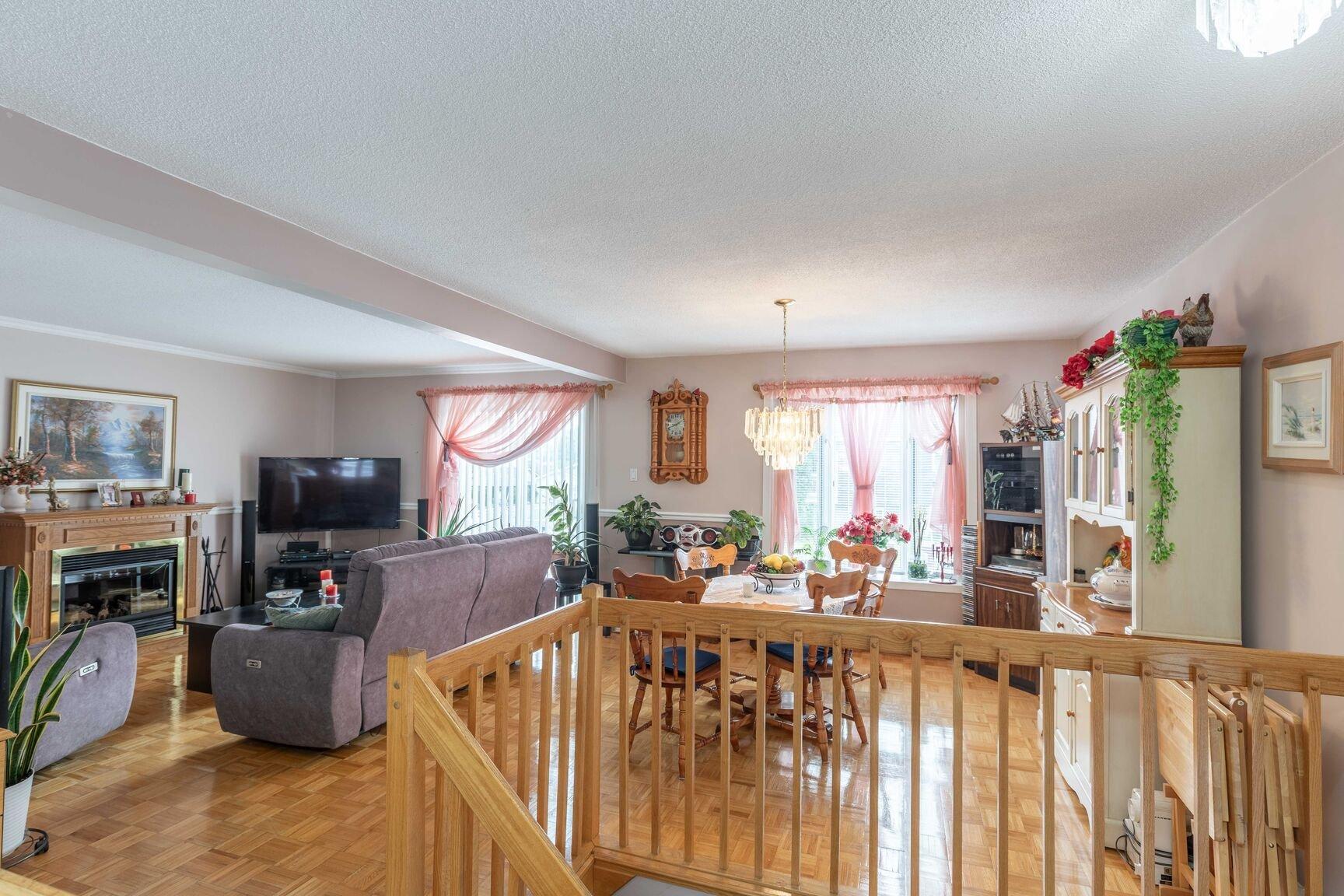 









57


Rue de Dubuisson

,
Gatineau (Gatineau),




QC
J8T1B3

