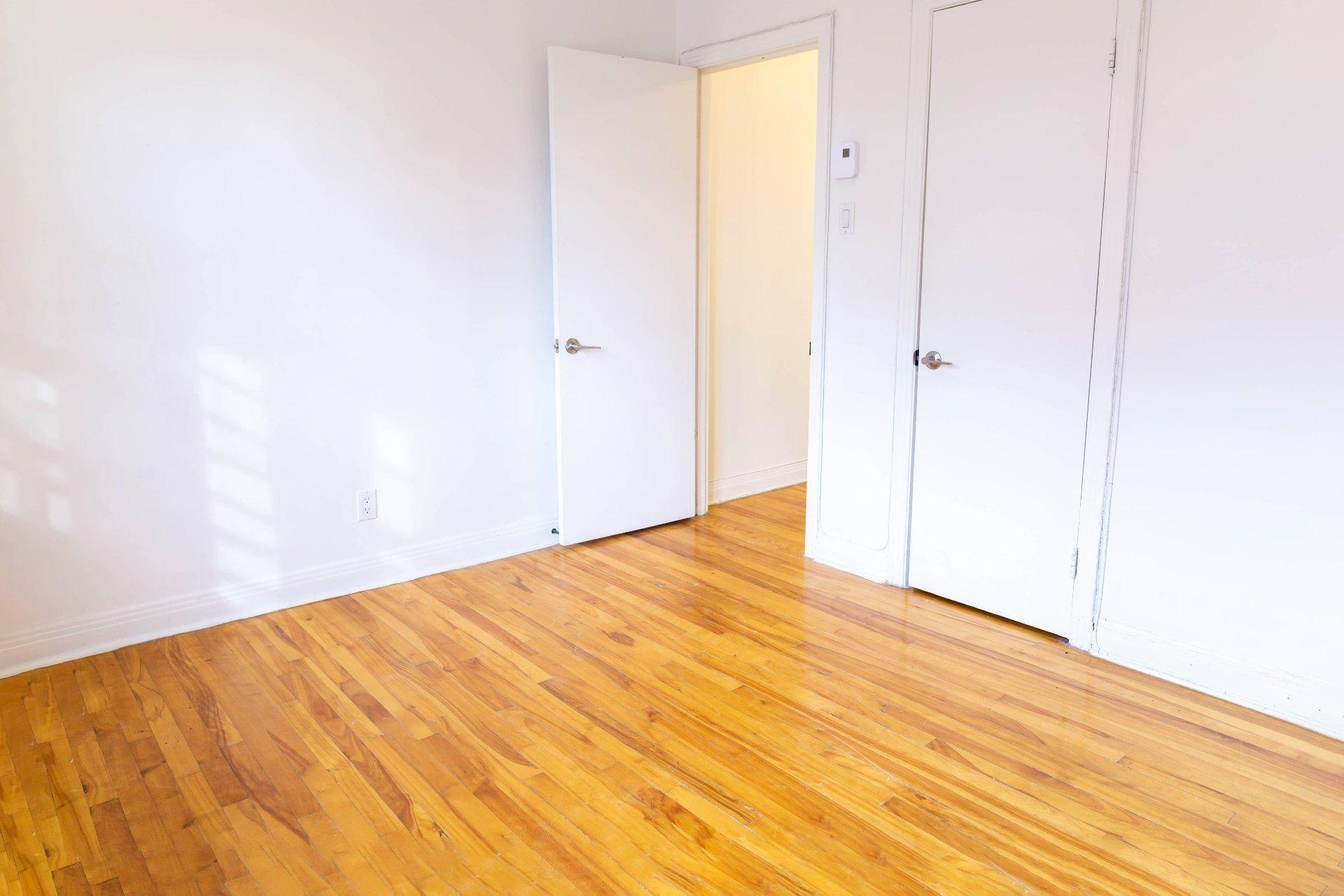 









3485


Av. Ellendale

, 14,
Montréal (Côte-des-Neiges/Notre-Dame-de-Grâce),




QC
H3S1W8

