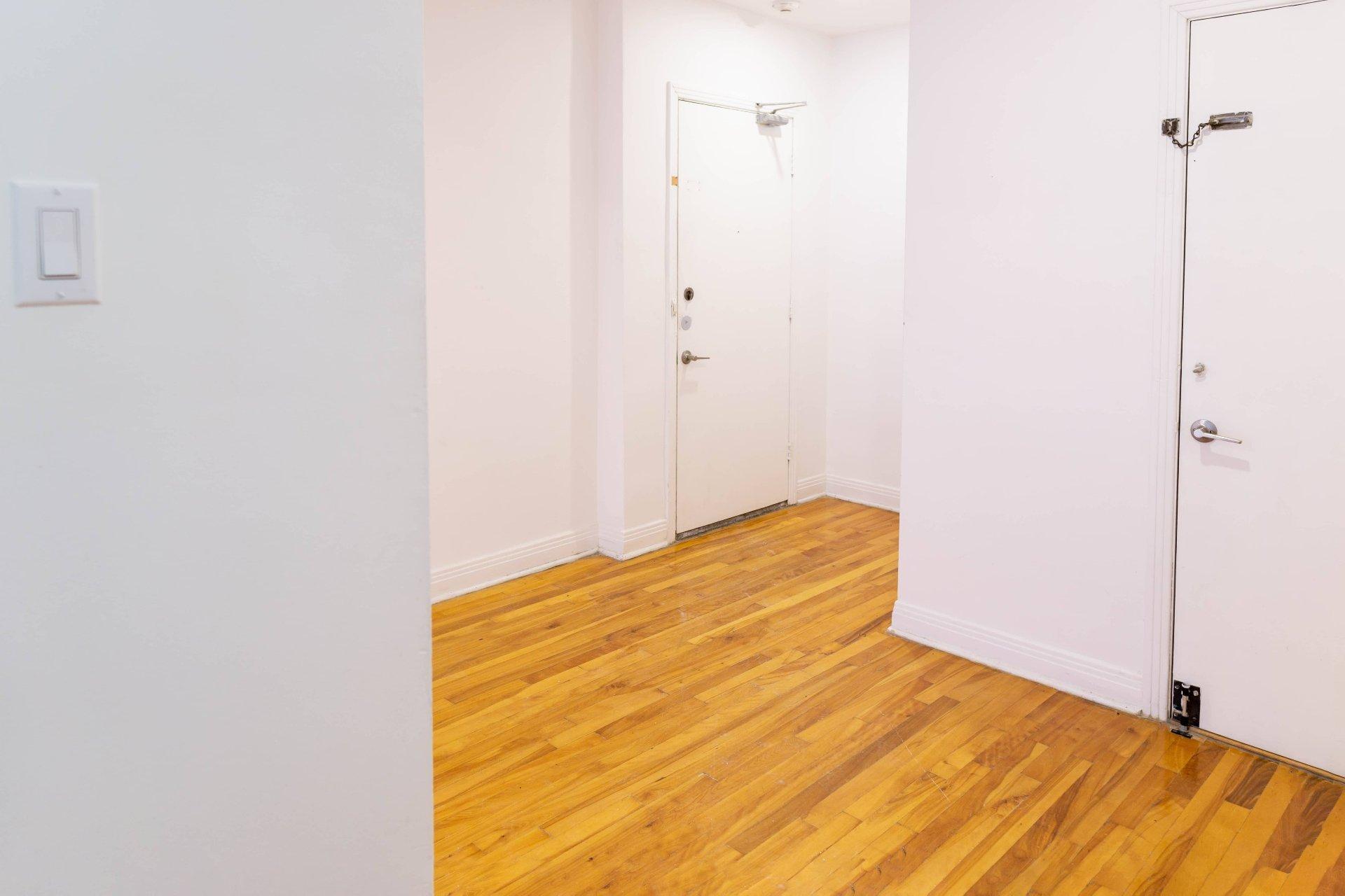 









3485


Av. Ellendale

, 12,
Montréal (Côte-des-Neiges/Notre-Dame-de-Grâce),




QC
H3S1W8

