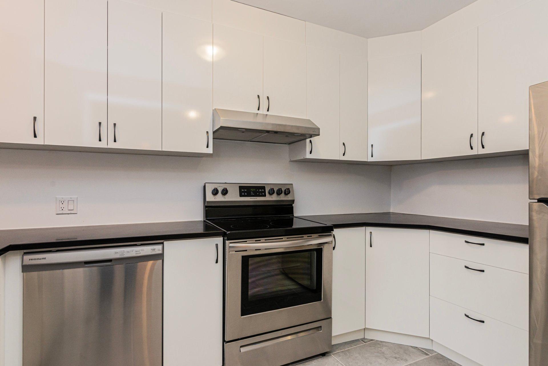 









3485


Av. Ellendale

, 5,
Montréal (Côte-des-Neiges/Notre-Dame-de-Grâce),




QC
H3S1W8

