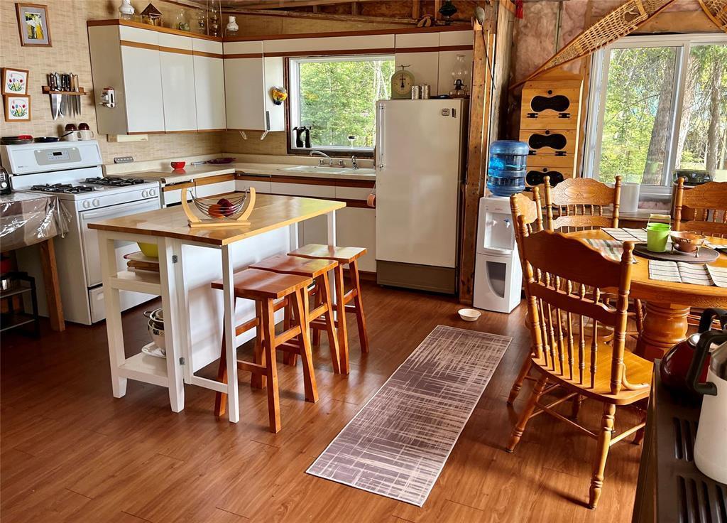 












Lot 8 Block 12  Paint Lake Provincial Park

,
Thompson,




Manitoba
R8N1N1

