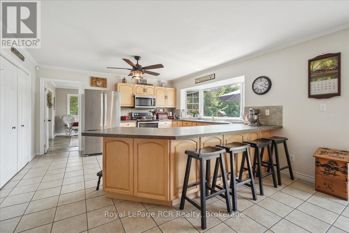 












614486 HAMILTON LANE

,
West Grey,




Ontario
N0C1H0

