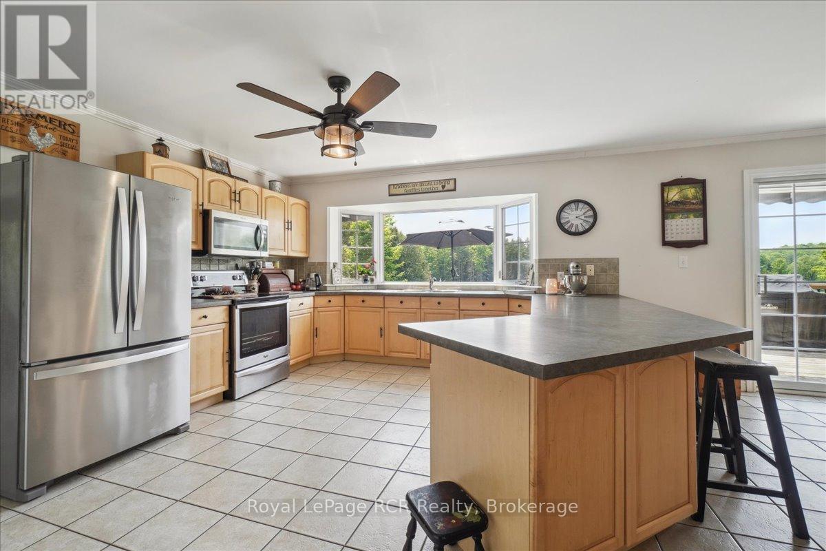 












614486 HAMILTON LANE

,
West Grey,




Ontario
N0C1H0

