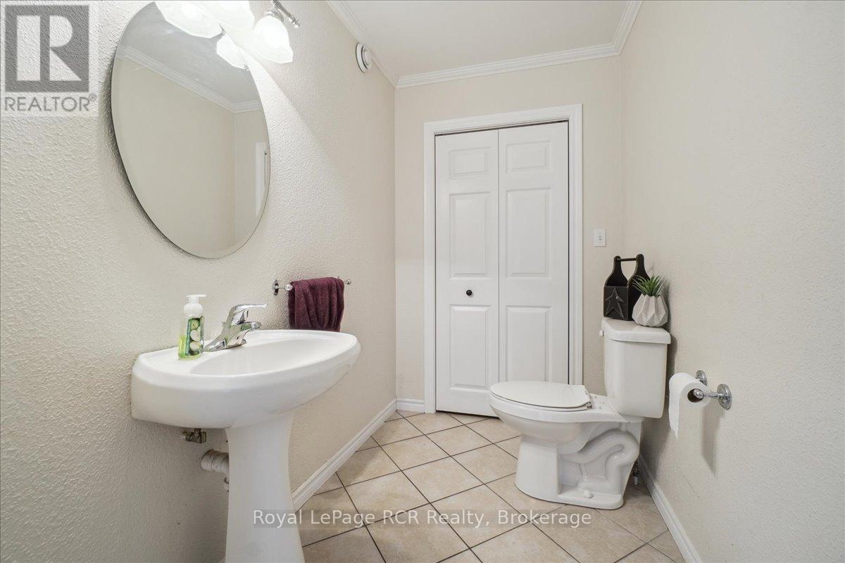 












614486 HAMILTON LANE

,
West Grey,




Ontario
N0C1H0

