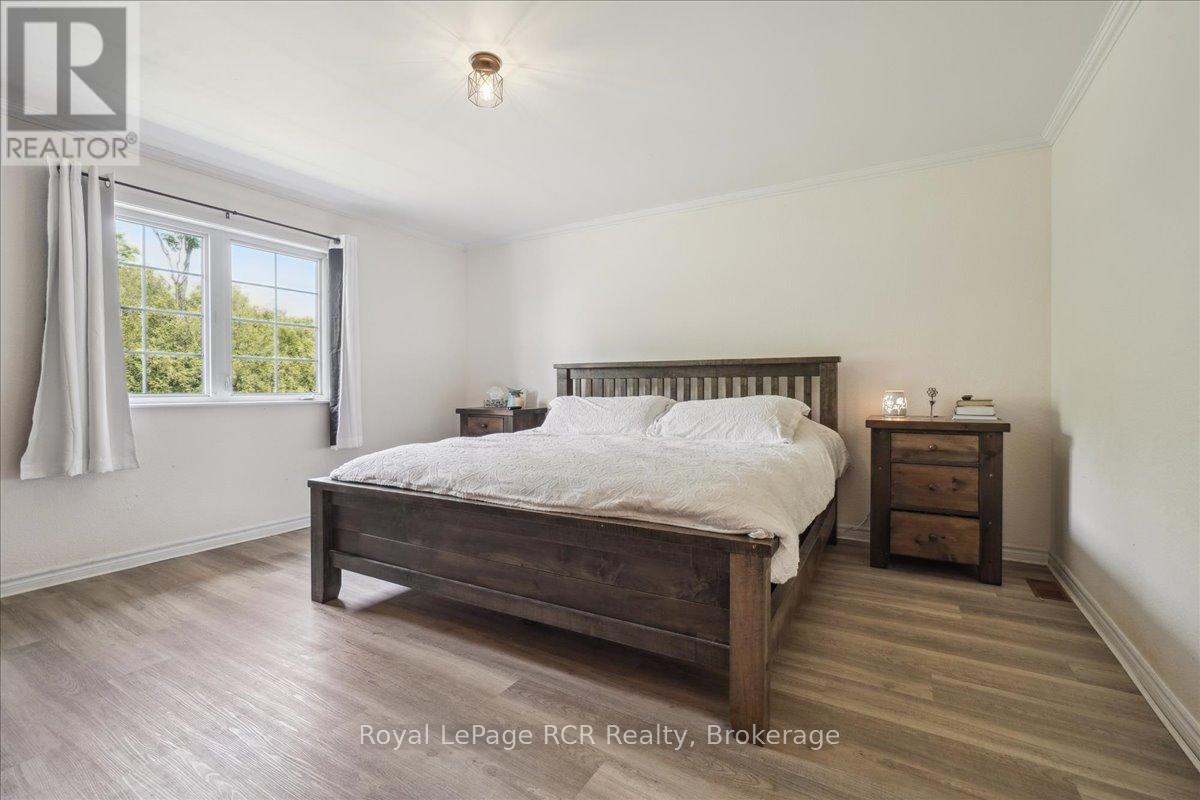 












614486 HAMILTON LANE

,
West Grey,




Ontario
N0C1H0


