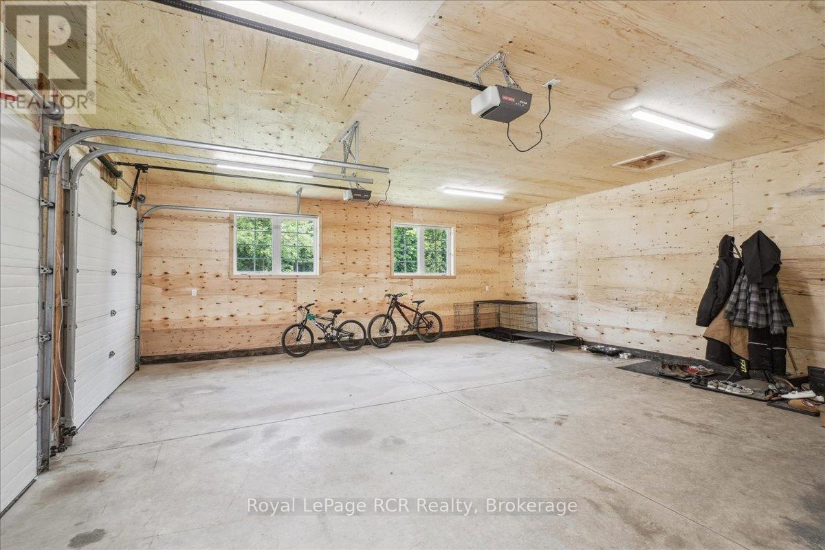 












614486 HAMILTON LANE

,
West Grey,




Ontario
N0C1H0

