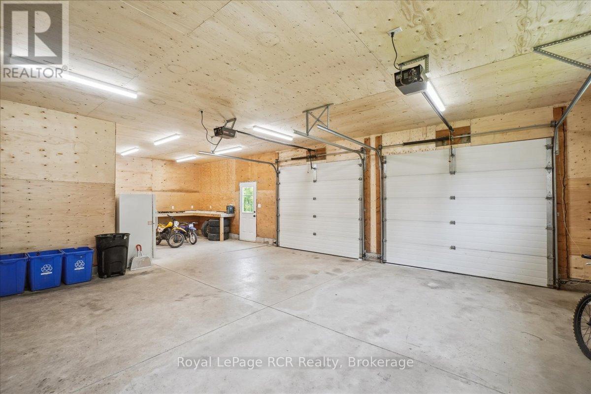












614486 HAMILTON LANE

,
West Grey,




Ontario
N0C1H0

