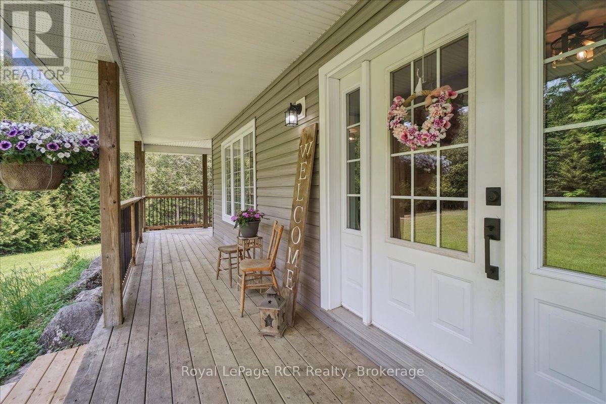 












614486 HAMILTON LANE

,
West Grey,




Ontario
N0C1H0

