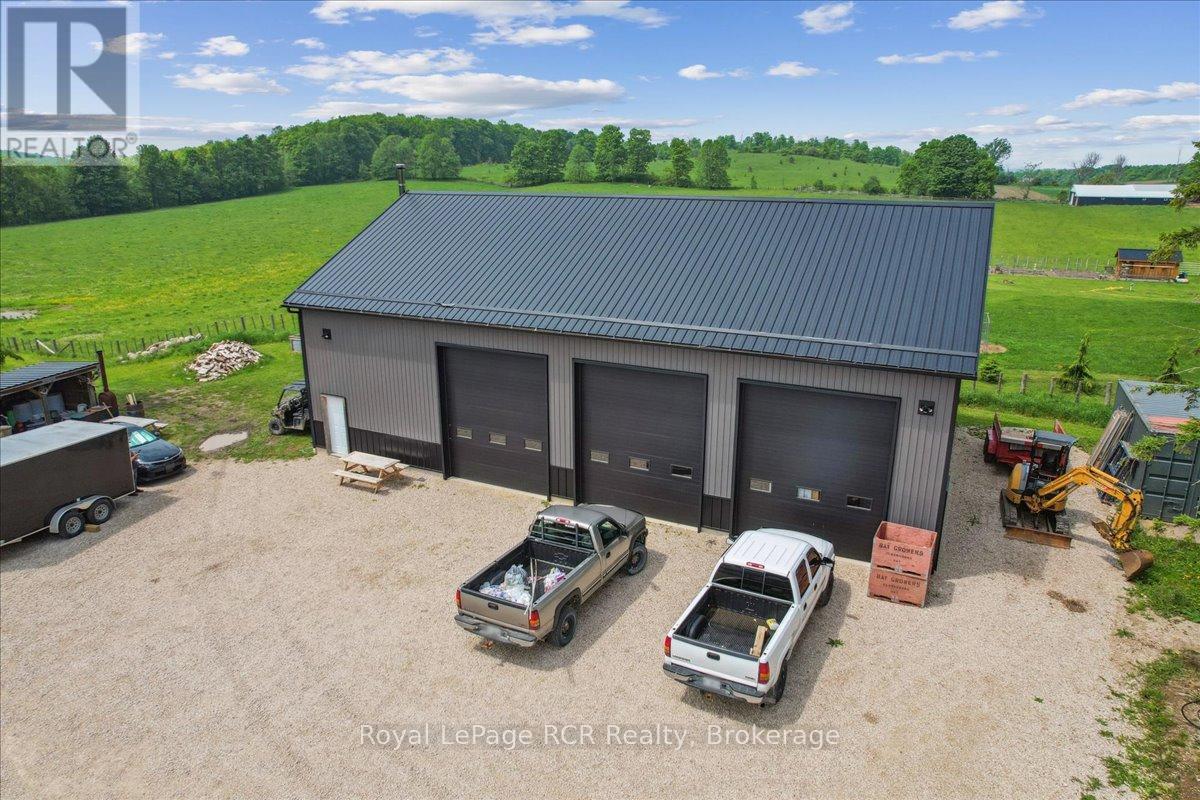 












614486 HAMILTON LANE

,
West Grey,




Ontario
N0C1H0


