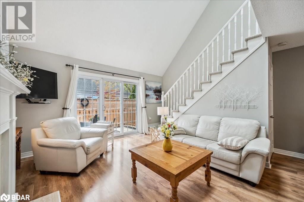 












1275 MAPLE CROSSING Boulevard Unit# 15

,
Burlington,




Ontario
L7S2E8

