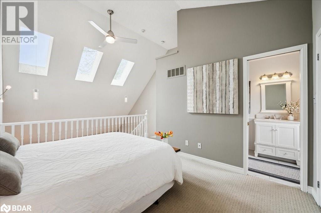 












1275 MAPLE CROSSING Boulevard Unit# 15

,
Burlington,




Ontario
L7S2E8

