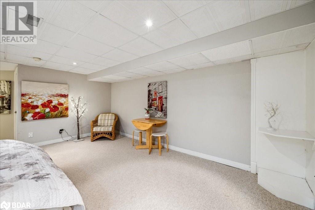 












1275 MAPLE CROSSING Boulevard Unit# 15

,
Burlington,




Ontario
L7S2E8

