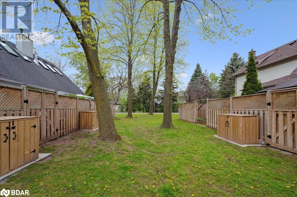 












1275 MAPLE CROSSING Boulevard Unit# 15

,
Burlington,




Ontario
L7S2E8

