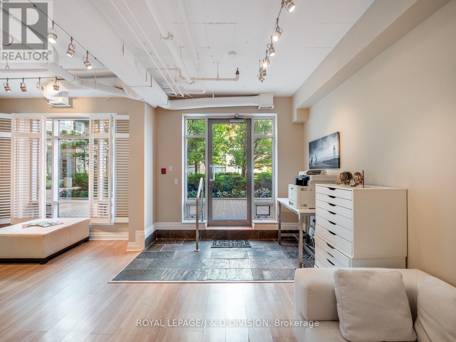 












103W - 500 QUEENS QUAY W

,
Toronto,




Ontario
M5V3K8

