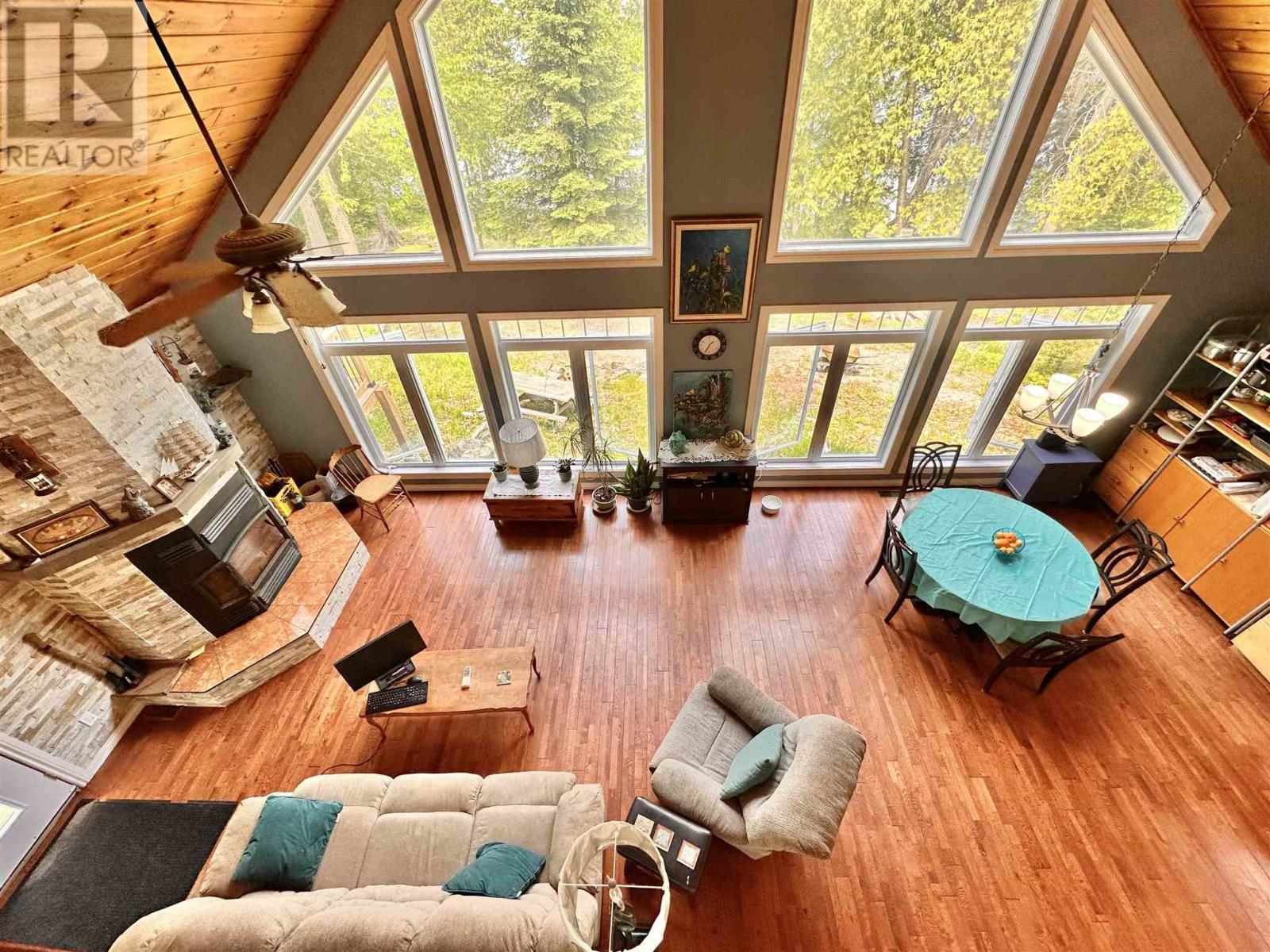 












884 Dunlop Shores RD

,
Elliot Lake,




Ontario
P5A2S9

