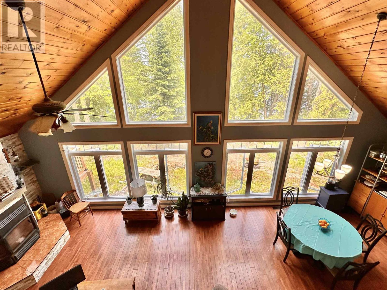 












884 Dunlop Shores RD

,
Elliot Lake,




Ontario
P5A2S9

