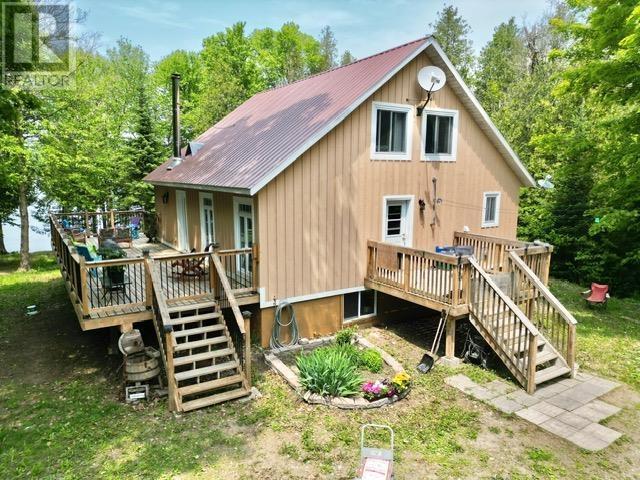 












884 Dunlop Shores RD

,
Elliot Lake,




Ontario
P5A2S9

