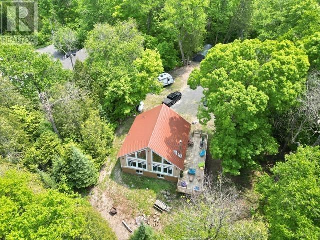 












884 Dunlop Shores RD

,
Elliot Lake,




Ontario
P5A2S9

