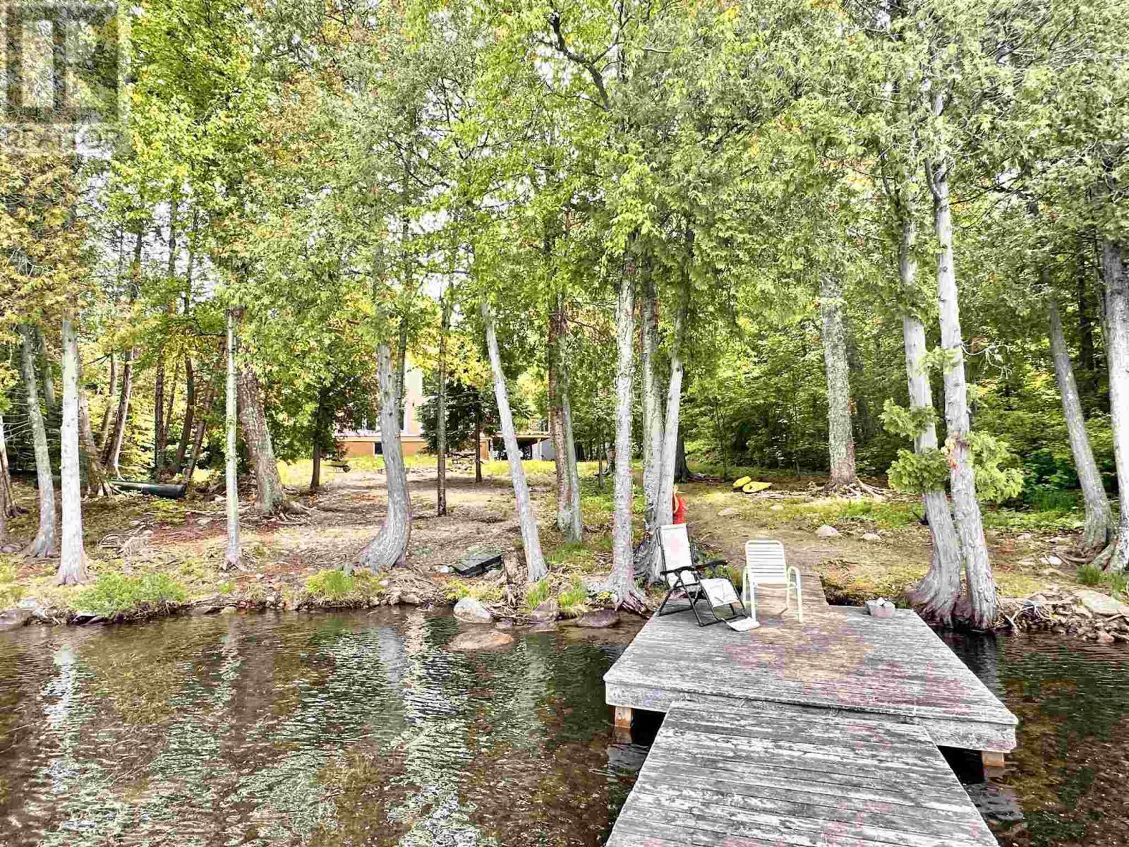 












884 Dunlop Shores RD

,
Elliot Lake,




Ontario
P5A2S9

