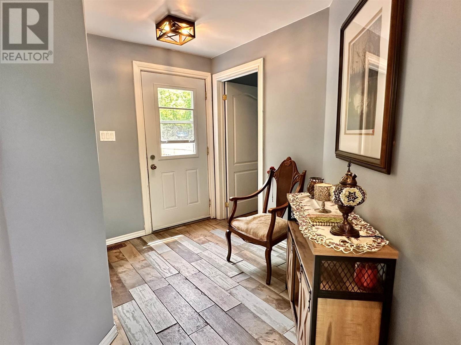 












884 Dunlop Shores RD

,
Elliot Lake,




Ontario
P5A2S9

